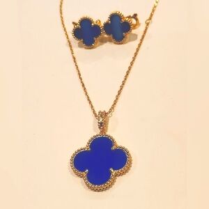 Set Earrings and Necklace in the form of clover.925 Silver,Plated  gold.Hupoalle